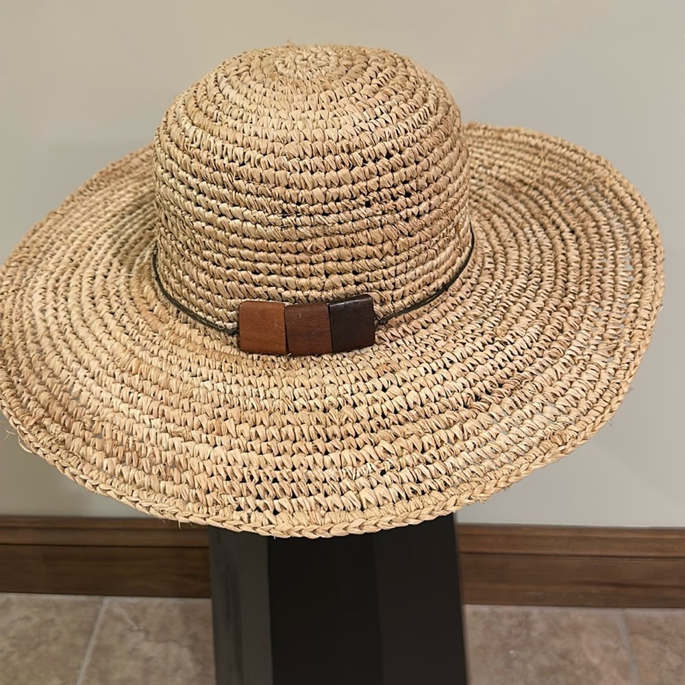 Nine West Tan Straw Hat